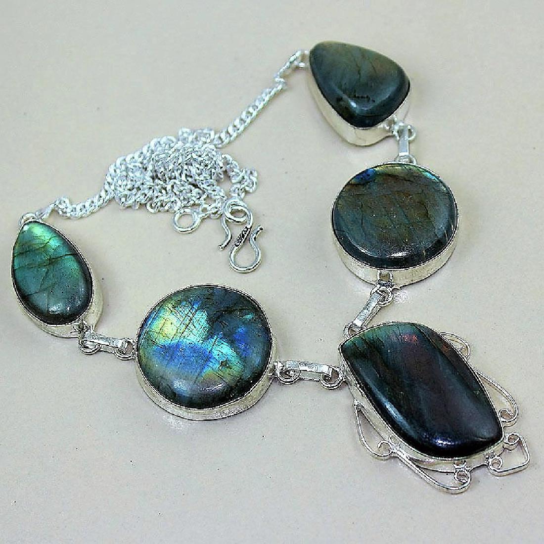 Labradorite Silver Necklace: Measures 18" in length.