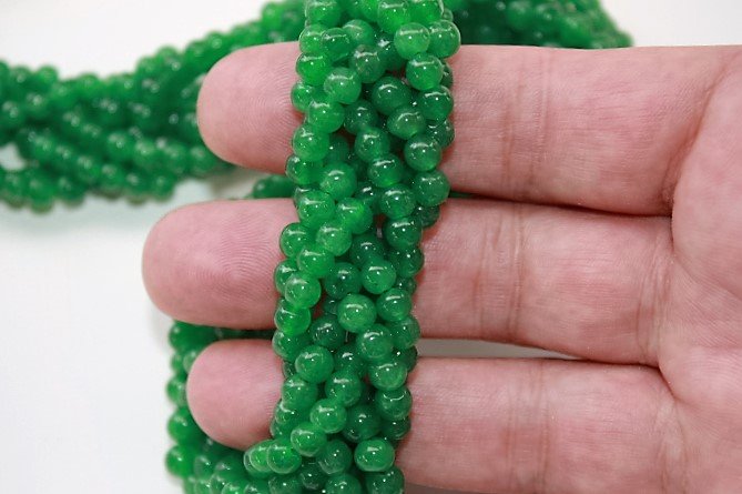 671.45 CTS NATURAL GREEN EMERALD ROUND BEADS NECKLACE (1 of 2)