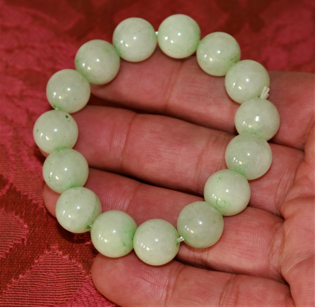 NATURE BEAUTIFUL GREEN JADE JADEITE BRACELET (1 of 1)