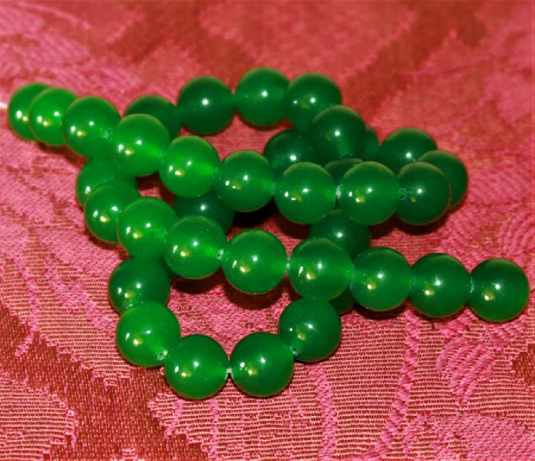 10MM NATURAL GREEN JADE ROUND BEAD Sstand 15" AAA+ (1 of 1)