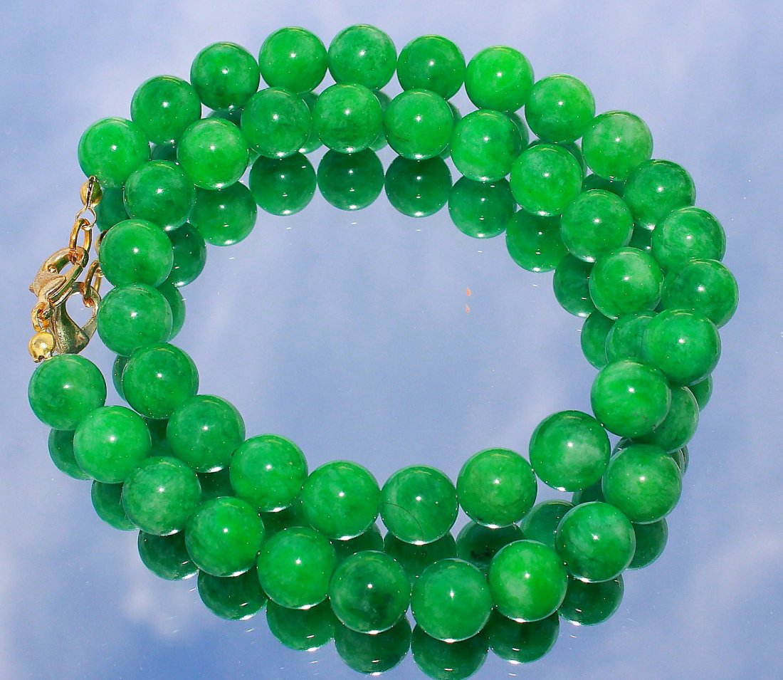 Natural Jadeite Necklace (1 of 2)