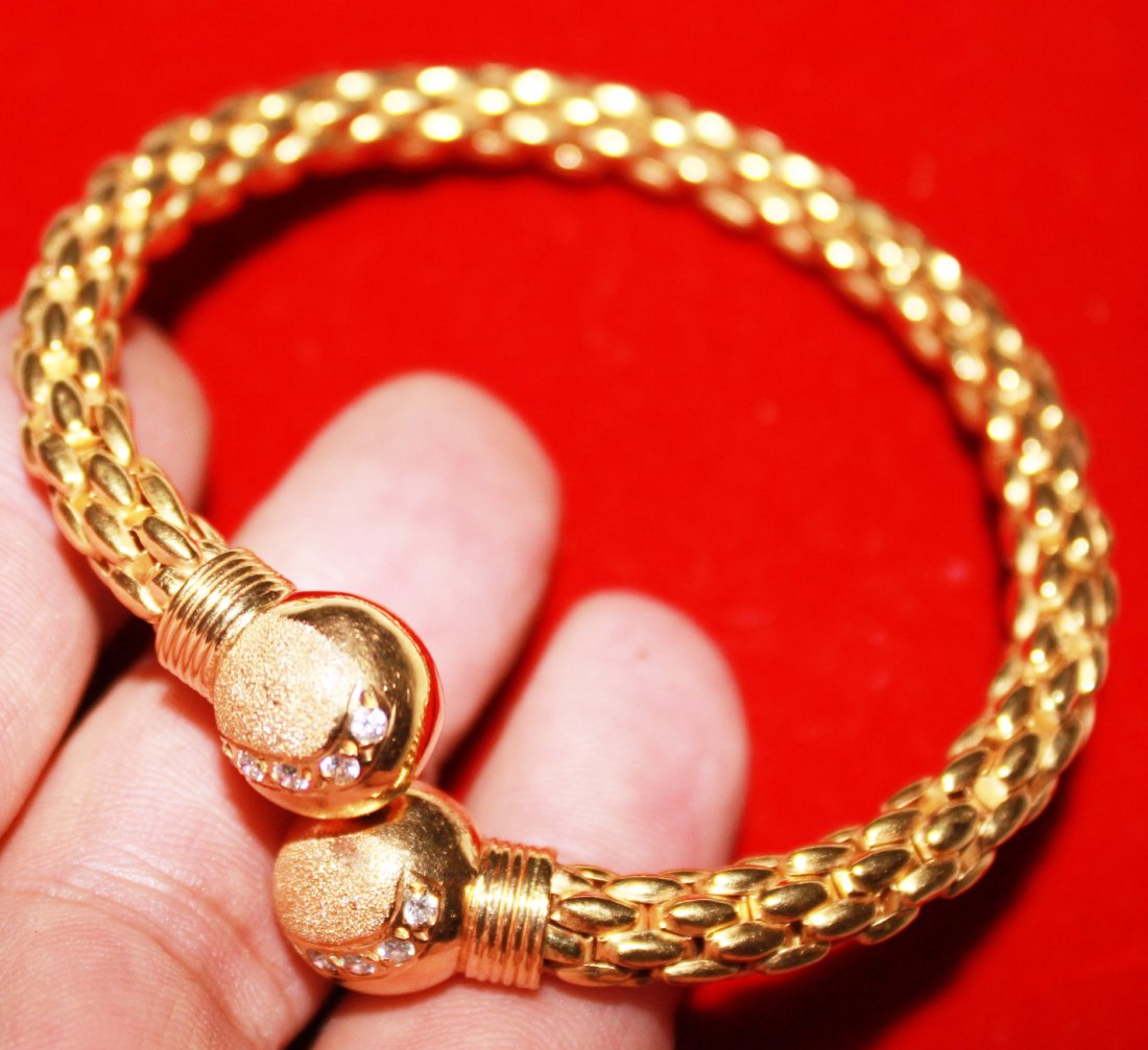 Ladies 22K Solid Gold Bracelet (1 of 3)