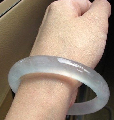 Chinese 100% jade hand-carved bracelet beautiful bangle (1 of 2)