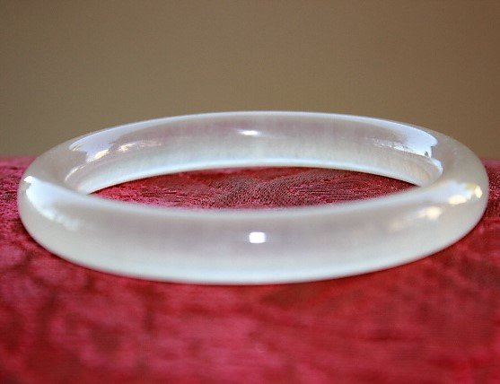 Chinese 100% jade hand-carved bracelet beautiful bangle (1 of 2)