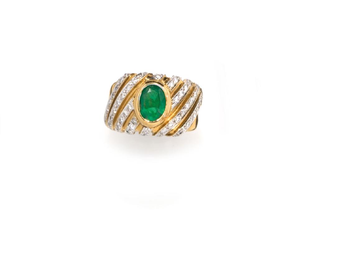 YELLOW GOLD, EMERALD AND DIAMONDS RING, KNIGHT (1 of 1)