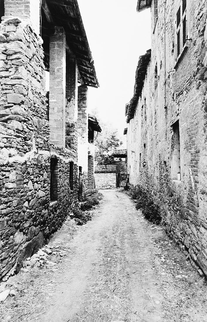 Gabriele Basilico (1944 - 2013): Persi, Alessandria, years 1970 Vintage gelatin silver print cm 37,5 x 24 Photographer's credit stamp on the verso