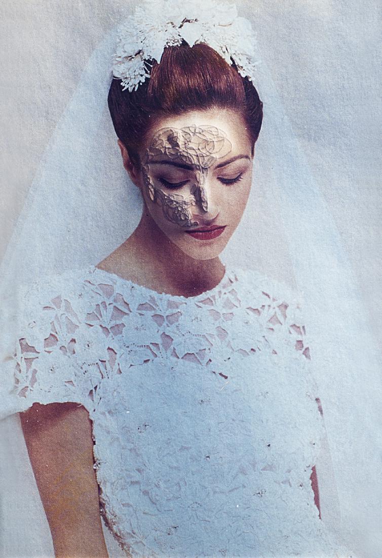 Daniele Buetti (1955): Looking for love (Sposa), 1997 Vintage C-print on aluminium cm 90 x 61,5 Edition 1 of 3 Signed, titled, dated and numbered in black marker on the verso TOMASO RENOLDI BRACCO label on the verso The pri