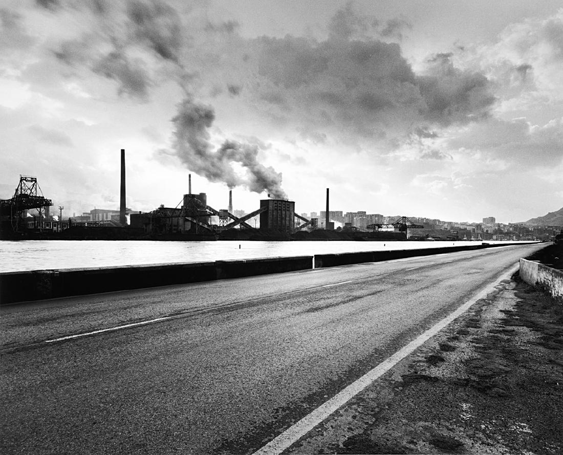GABRIELE BASILICO - Bilbao, 1993: cm 50,3 x 60,7 (cm 43,5 x 53,5 picture) Gelatin silver print, printed in 1999 Edition 6 of 15 Titled, dated, numbered and signed in pencil on the verso Photographer's credit blind stamp on the white i