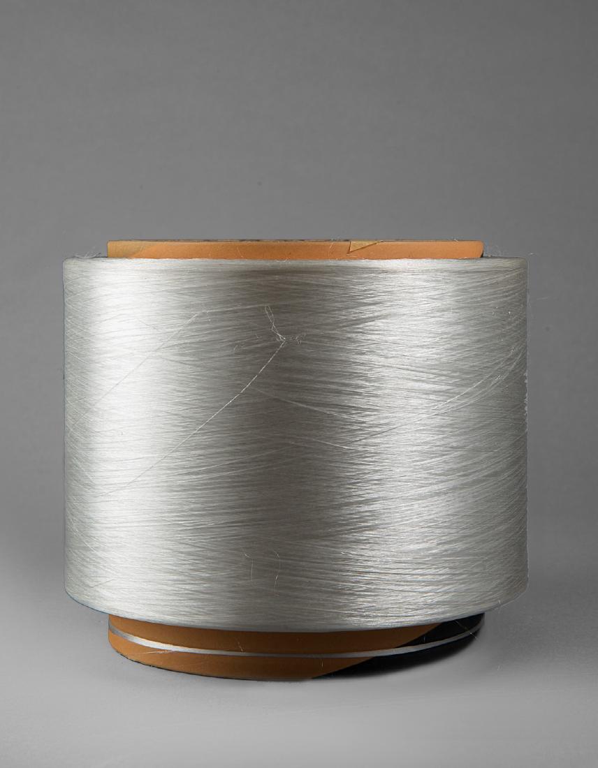 ALBERTO GARUTTI - Matassa, 1994: silk thread cm 16x19 Iscription inside: 168,500 - sono la distanza dalla porta della mia casa a Milano alla porta della galleria a Genova - 1994, A. Garutti PROVENANCE Private collection. This lot is