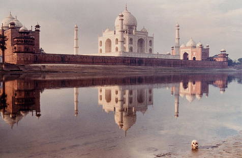 Mario De Biasi - Taj Mahal, India: Vintage C-print cm 26,5 x 40 Titled, dated and signed in black marker on the verso Photographer's credit stamp on the verso