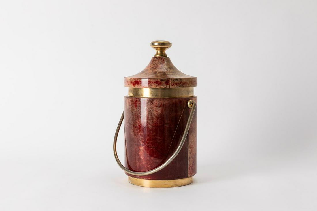 Aldo Tura - Ice bucket: in wood covered with anilinated parchment. cm h 34, l 21