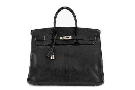 HermÃ¨s - Birkin bag 40 cm: Black chÃ¨vre leather 40 cm Birkin bag, palladium hardware, with dustbag (very slight defects).