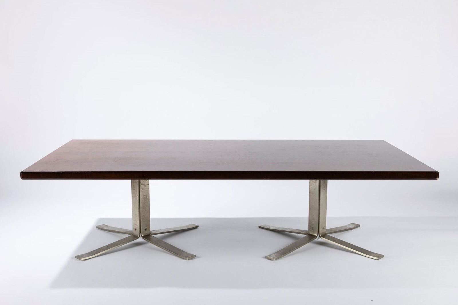 Gianni Moscatelli - Dinner table: Dinner table, 1960 ca. cm h 40 x 150 x 175 wood with metal base.Formanova Manufacture