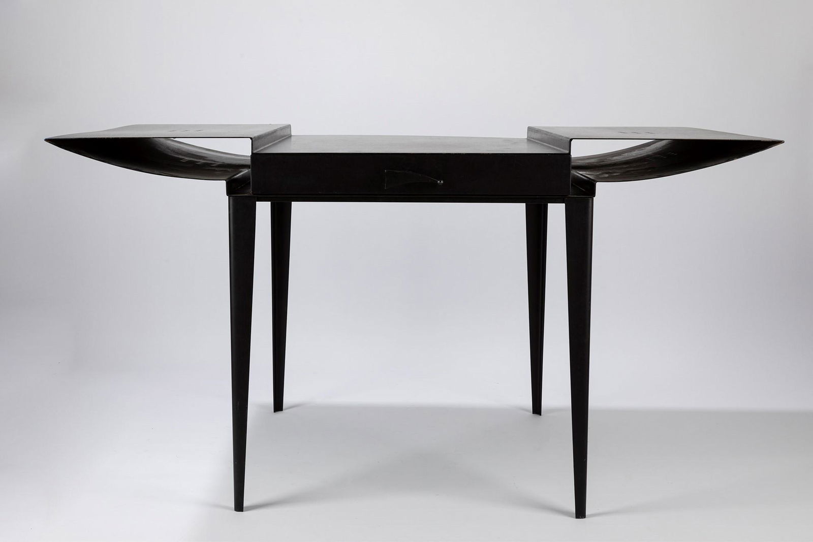 French manufacture - Desk (1 of 1)