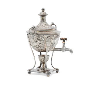 A sterling samovar, London early 19th Century: Weight kg 1,632 cm 17,00x21,00