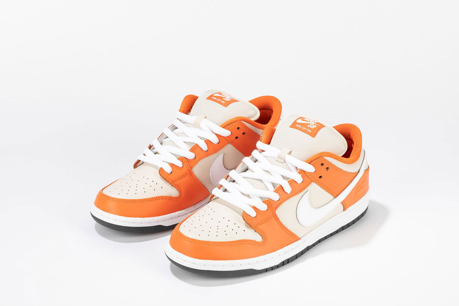 NIKE - Dunk SB Low Orange Box | Size US 10.5 EUR 44.5: Dunk SB Low Orange Box | Size US 10.5 EUR 44.5, 2016 Nike Dunk SB Low Orange BoxSize US 10.5Leather