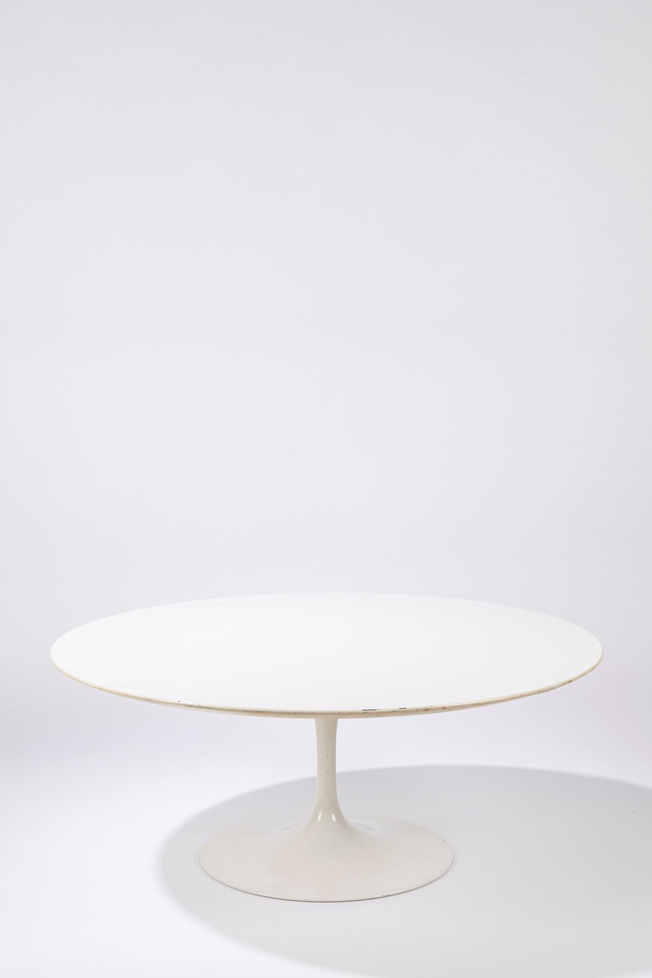 Eero  Saarinen - Coffee table (1 of 1)