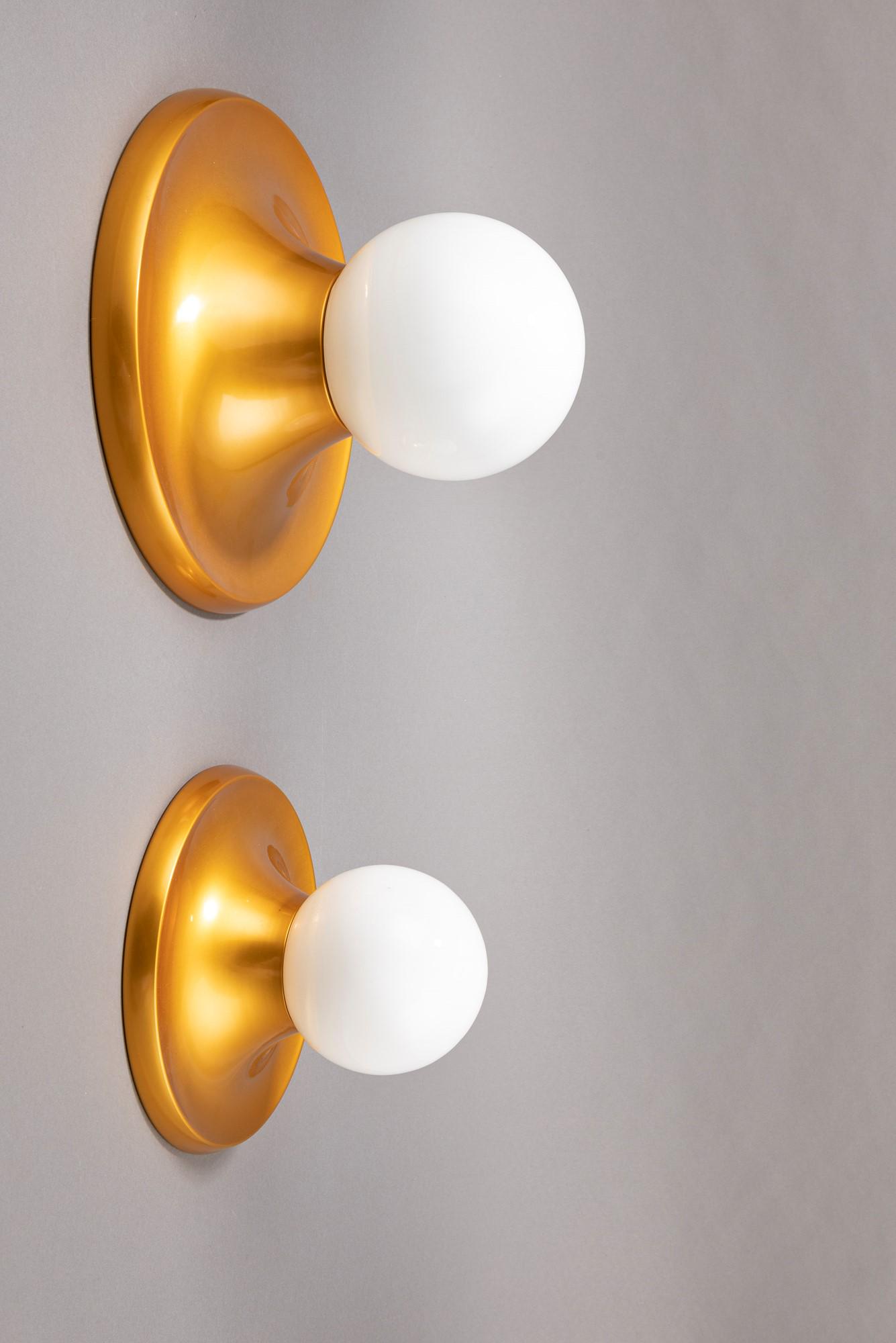 Achille e Piergiacomo Castiglioni - Lightball (1 of 1)