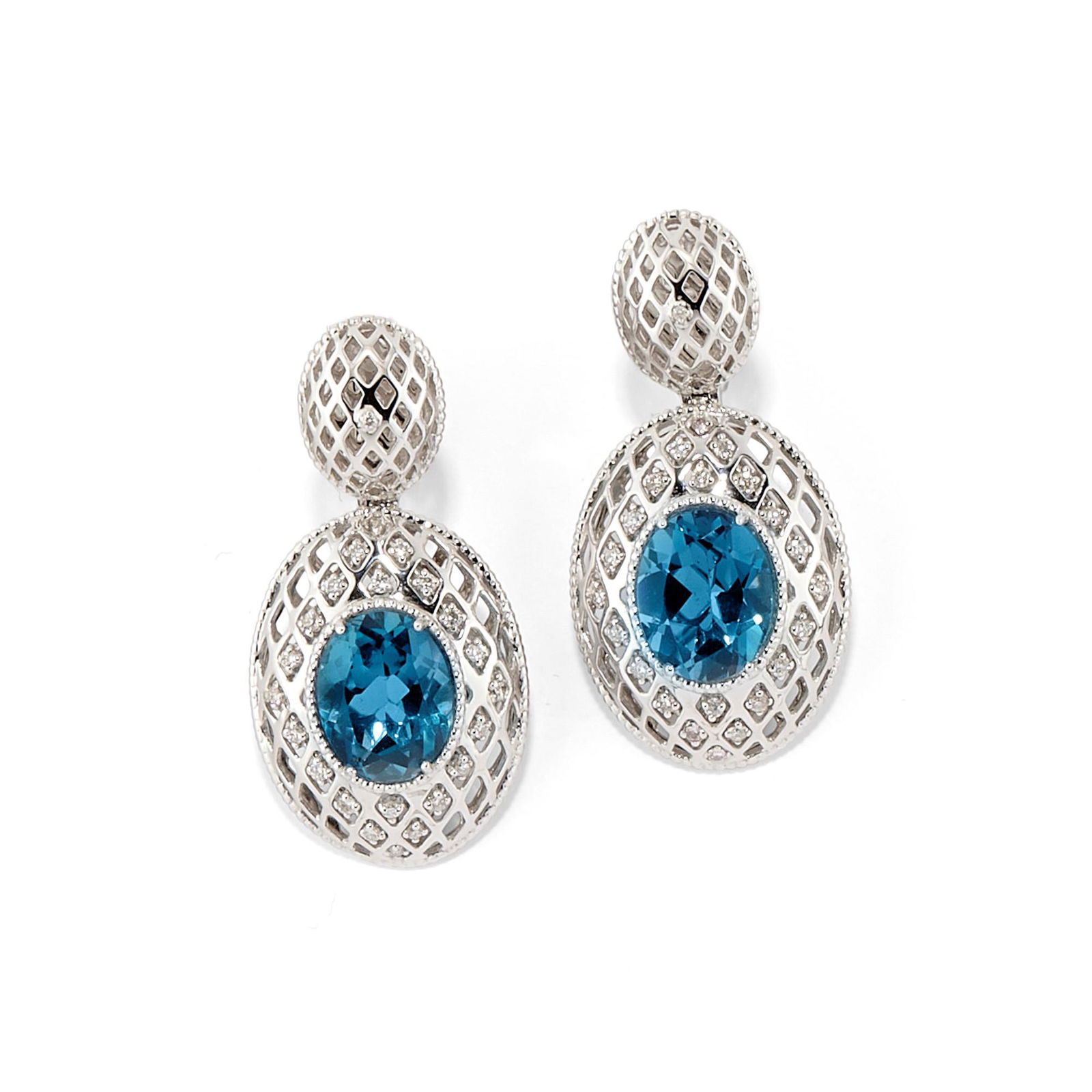 Chimento - A 18k white gold, diamond and topaz earrings, Chimento: Chimento - A 18k white gold, diamond and topaz earrings, Chimento Oval cut blue topaz Brilliant cut diamonds Weight g 11,00 cm 3,00