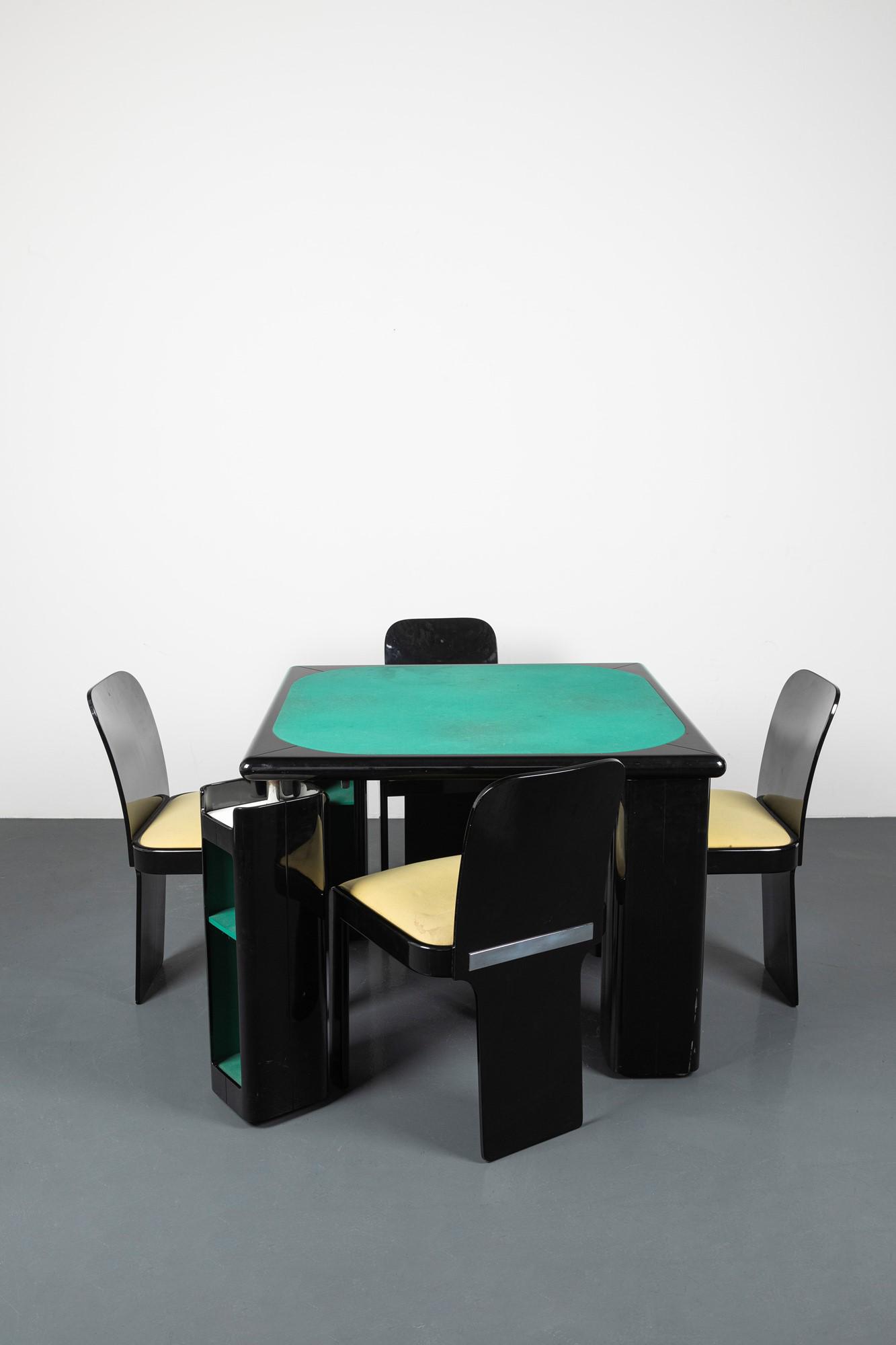 Pierluigi Molinari - Game table and four chairs, 1970 ca.: Chairs: 82 x 47 x 41 cm; table, 76 x 100 x 100 cm laquered black wood and fabric.Pozzi Manufacture.
