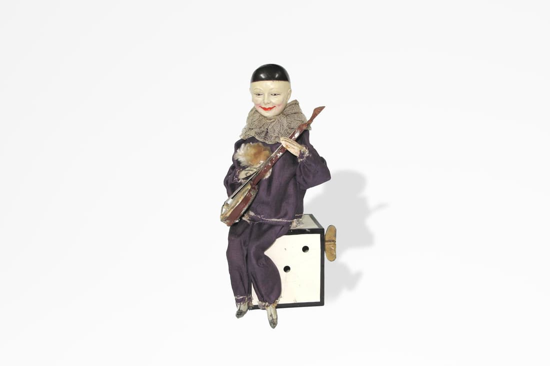 Gunthermann - Clown with banjo, 1910 (1 of 4)