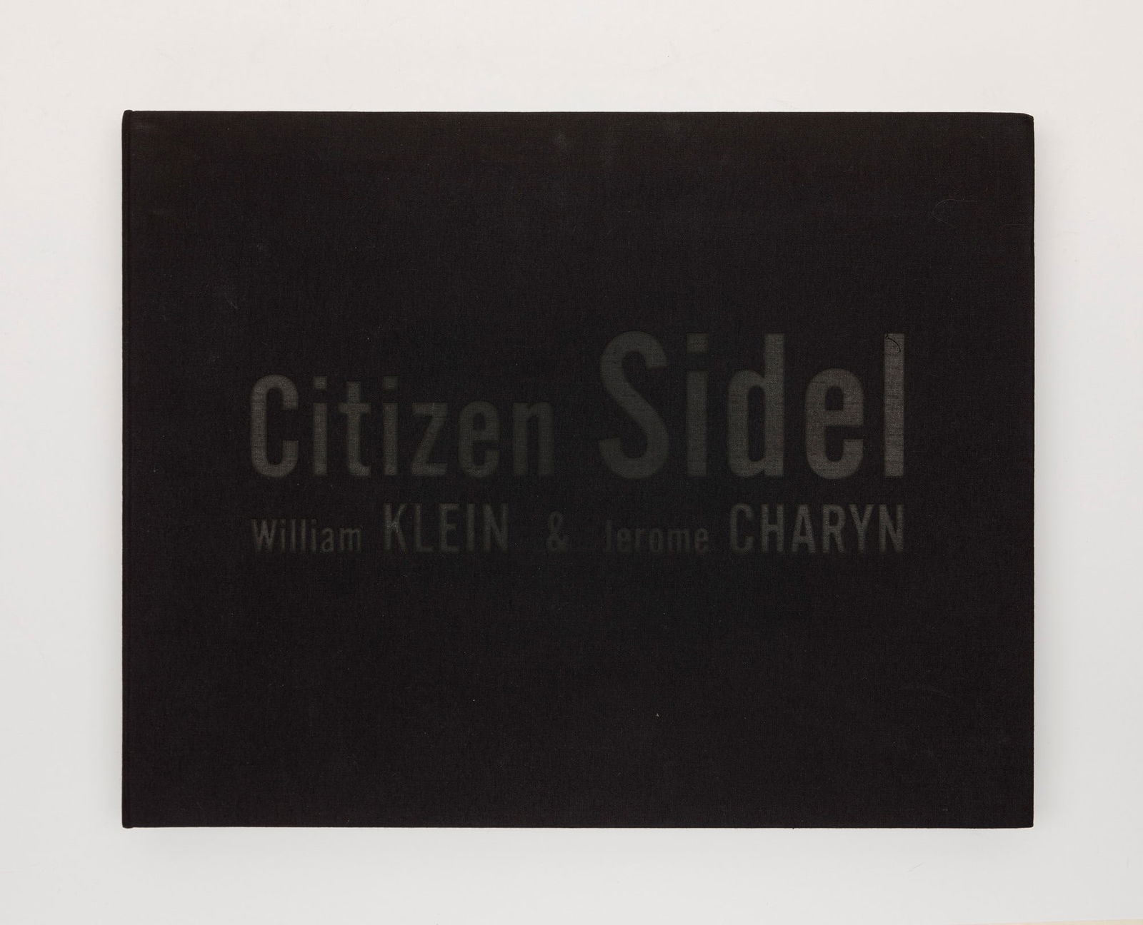 William Klein (1928-2022) - Citizen Sidel, 1996: Six gelatin silver prints applied on original cardboard in original box cm 20 x 30 approx. each ; cm 28 x 38 each cardboard ; cm 31,5 x 40,2 x 3 box | 7.8 x 11.8 in. approx. each ; 11 x 14.9 in. each