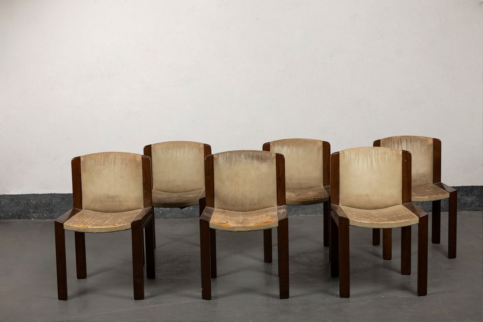 Joe Colombo (1930-1971)  - Six chairs, 1966 (1 of 1)
