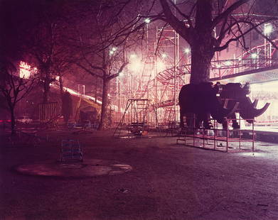 Olivo Barbieri (1954) - Reggio Emilia, 1982: Vintage chromogenic print cm 24 x 30 (cm 21 x 26,2 picture) | 9.4 x 11.8 in. (8.2 x 10.3 in. picture) Titled, dated and signed in black ink with notes 1/50 in pencil and 11 in black ink on the white