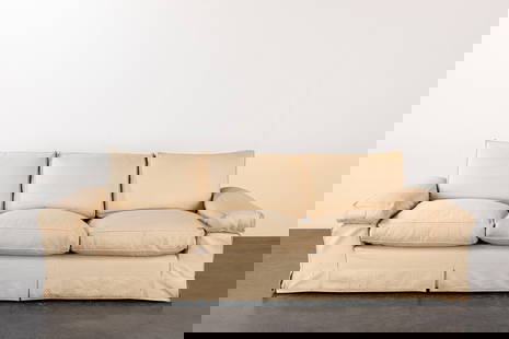 Studio Molteni (attr.) - Sofa, 1970 ca.: h 57,5 x 235 x 91 cm fabri ccovered.