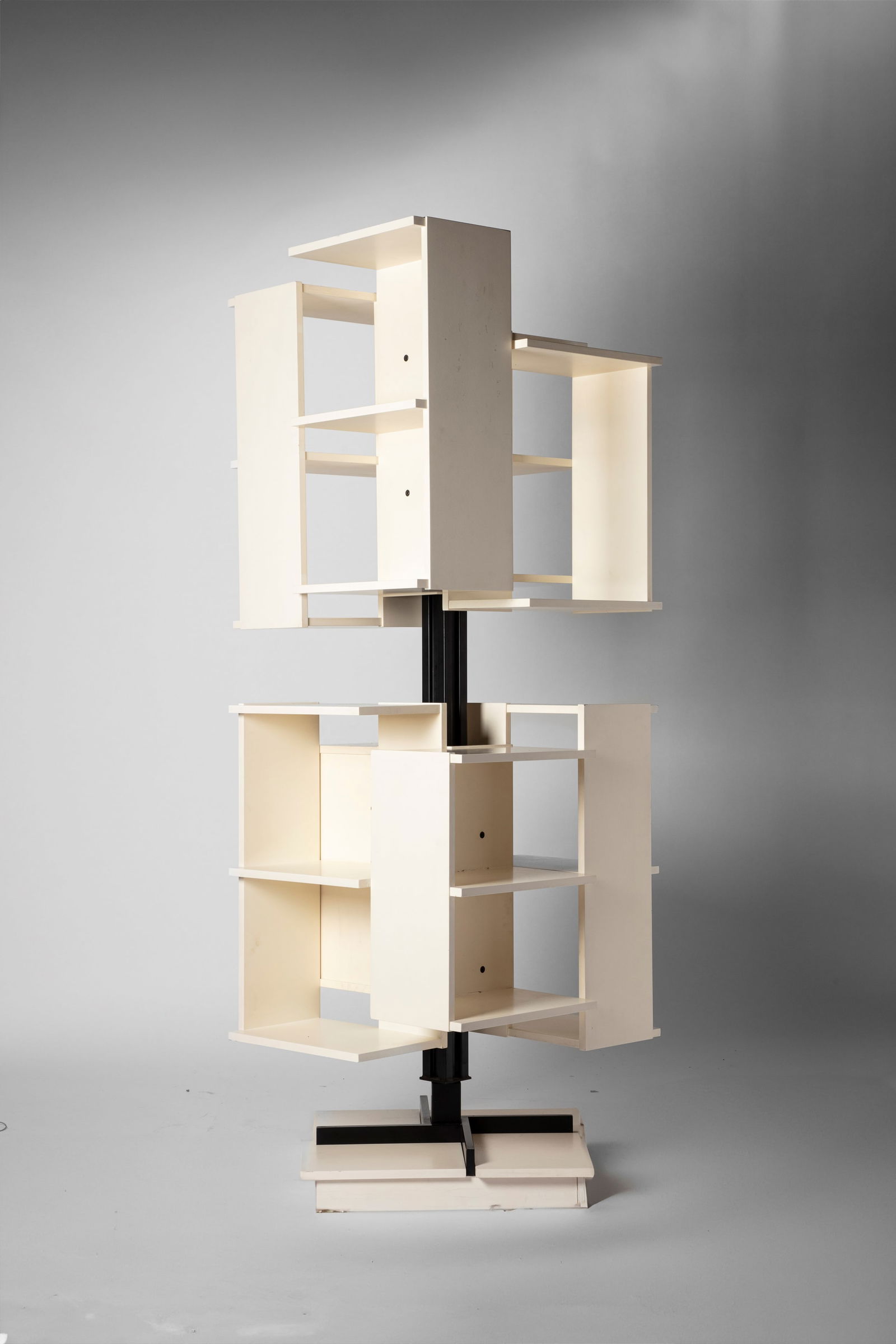 Claudio Salocchi - Centro swivel bookcase (1 of 5)