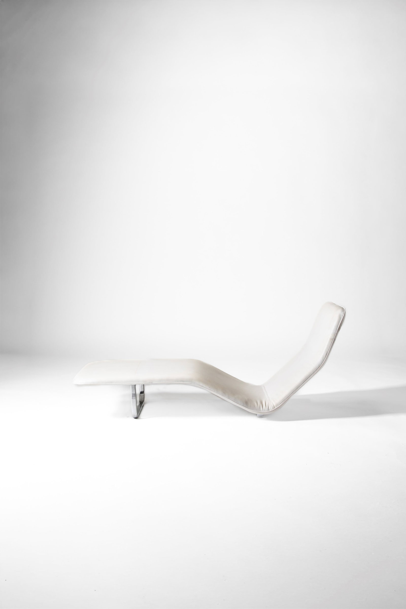 Antti Nurmesniemi (30/08/1927 - 11/09/2003) - Chaise lounge model no. F10 - 001, 1968: 66 x 160 x 61 cm designed in 1968cromed metal, faux leather, finnish birch plywoodVuokko Oy edition, Helsinki, Finland PROVENANCE Private collection, Rimini, Italy