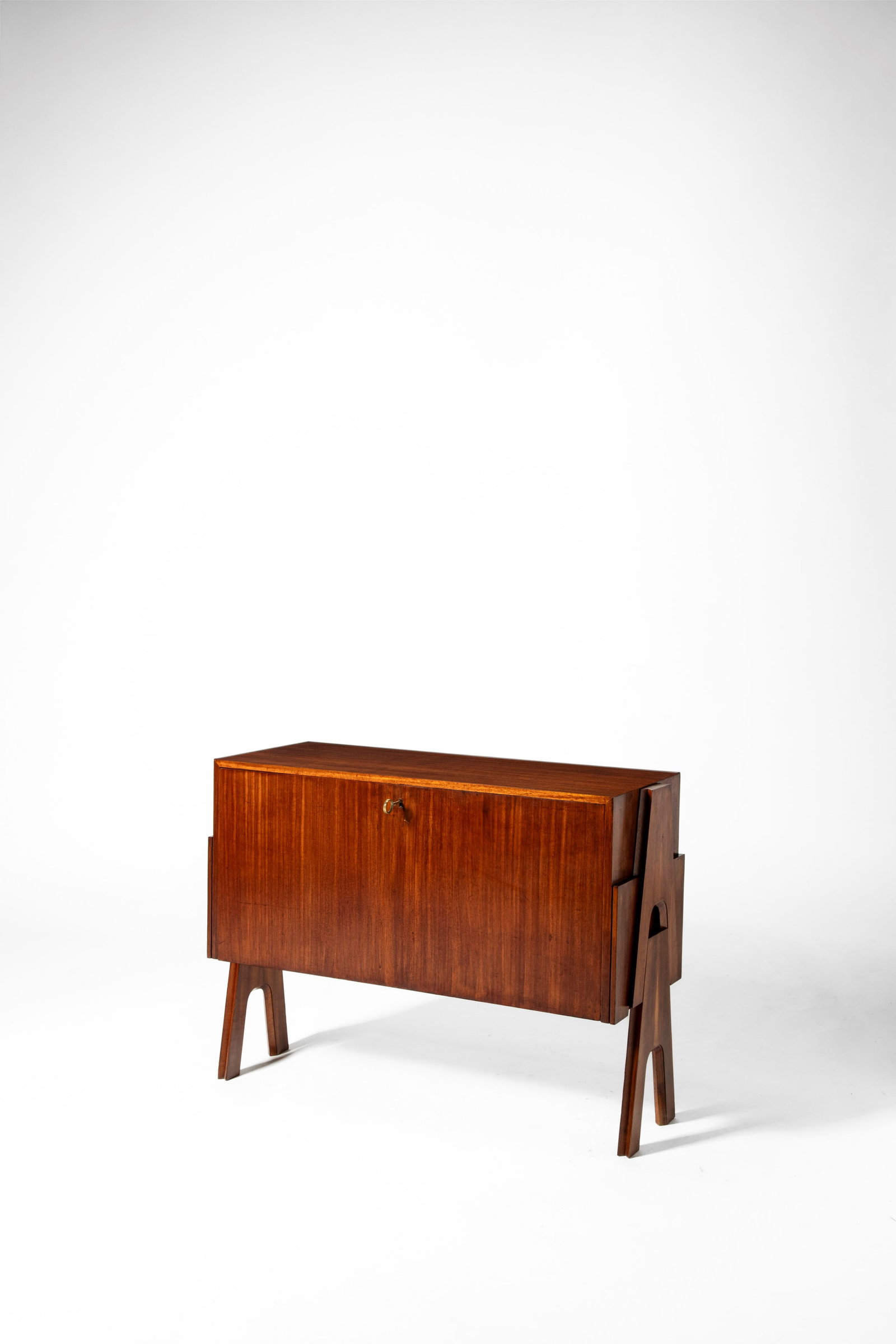 Angelo Mangiarotti - Bruno Morassutti - Folding door cabinet from the 'Cavalletto' series, 1953 (1 of 4)