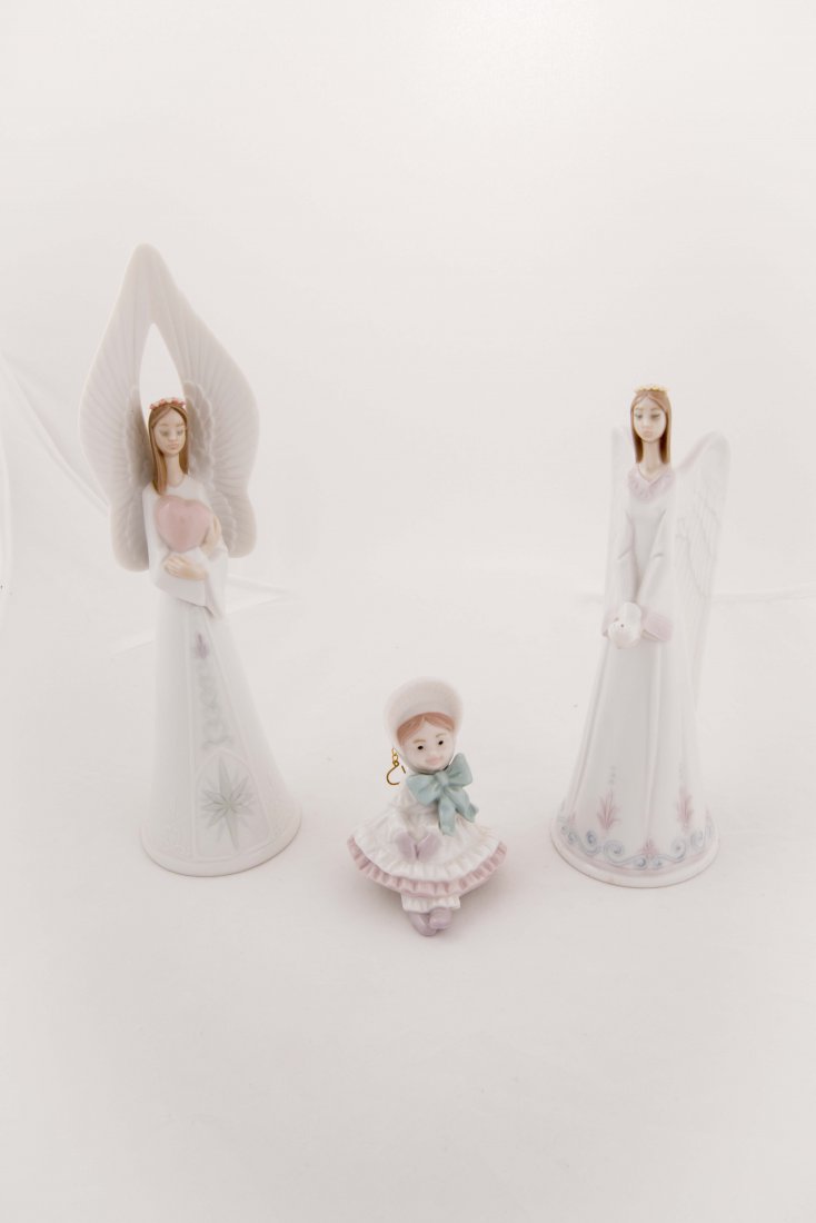 Lladro - Song of Love, Doll Ornament, Song of Peace (1 of 1)