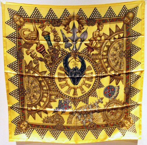 Hermes Silk L'Or des Chefs Gold scarf (1 of 8)