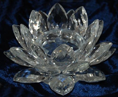 CLEAR CRYSTAL LOTUS PILLAR CANDLE HOLDER (1 of 2)