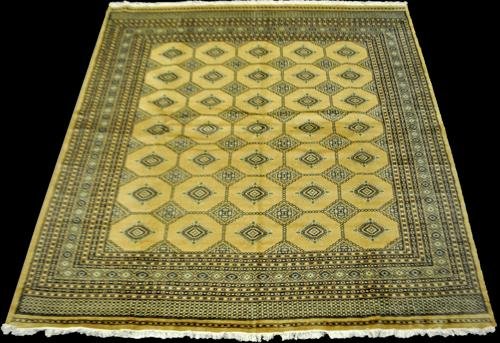 HANDMADE WORSTED WOOL PILE BOKHARA (1 of 4)