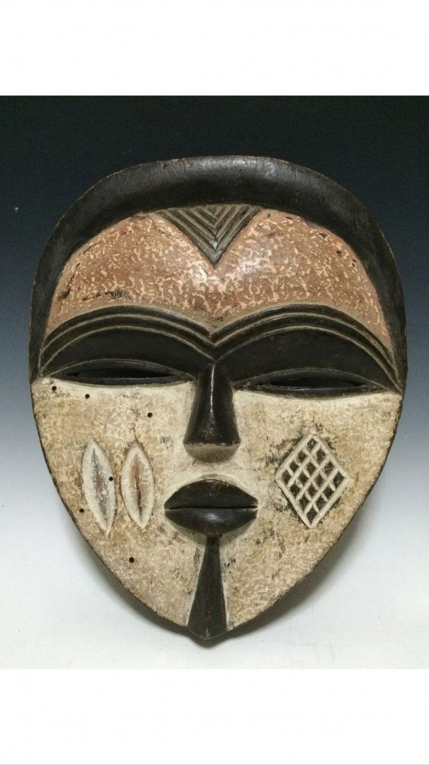 Yuroba Mask (1 of 4)