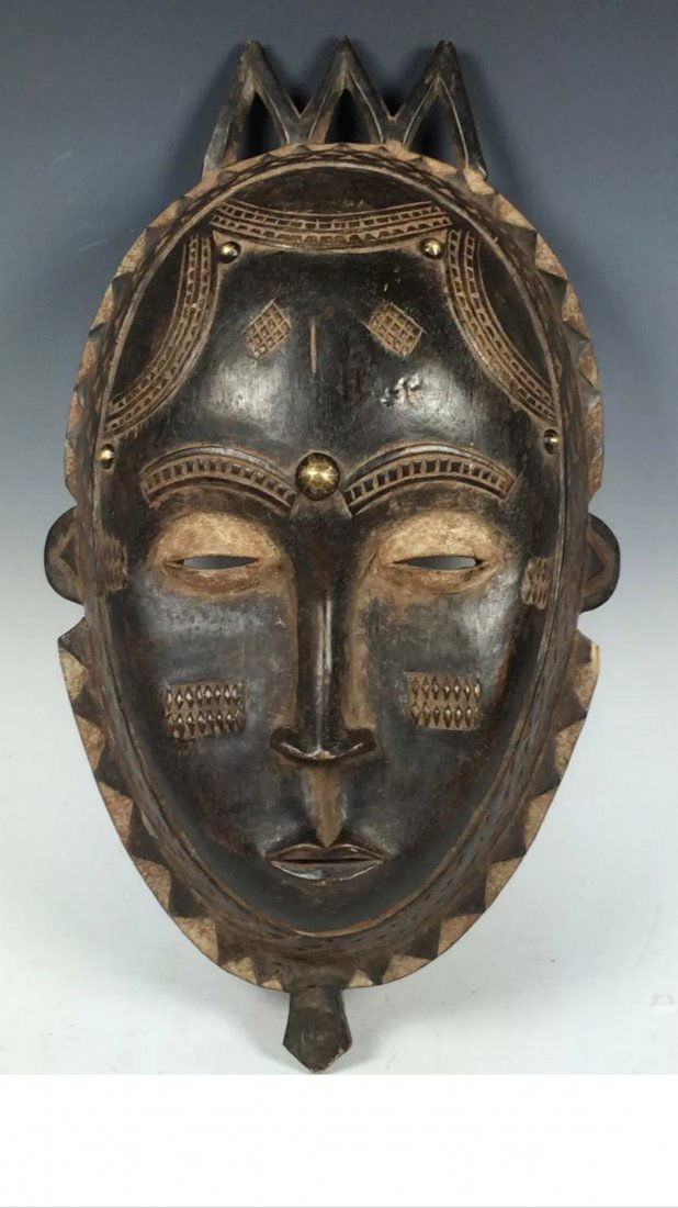 Large Baule Mask (1 of 4)