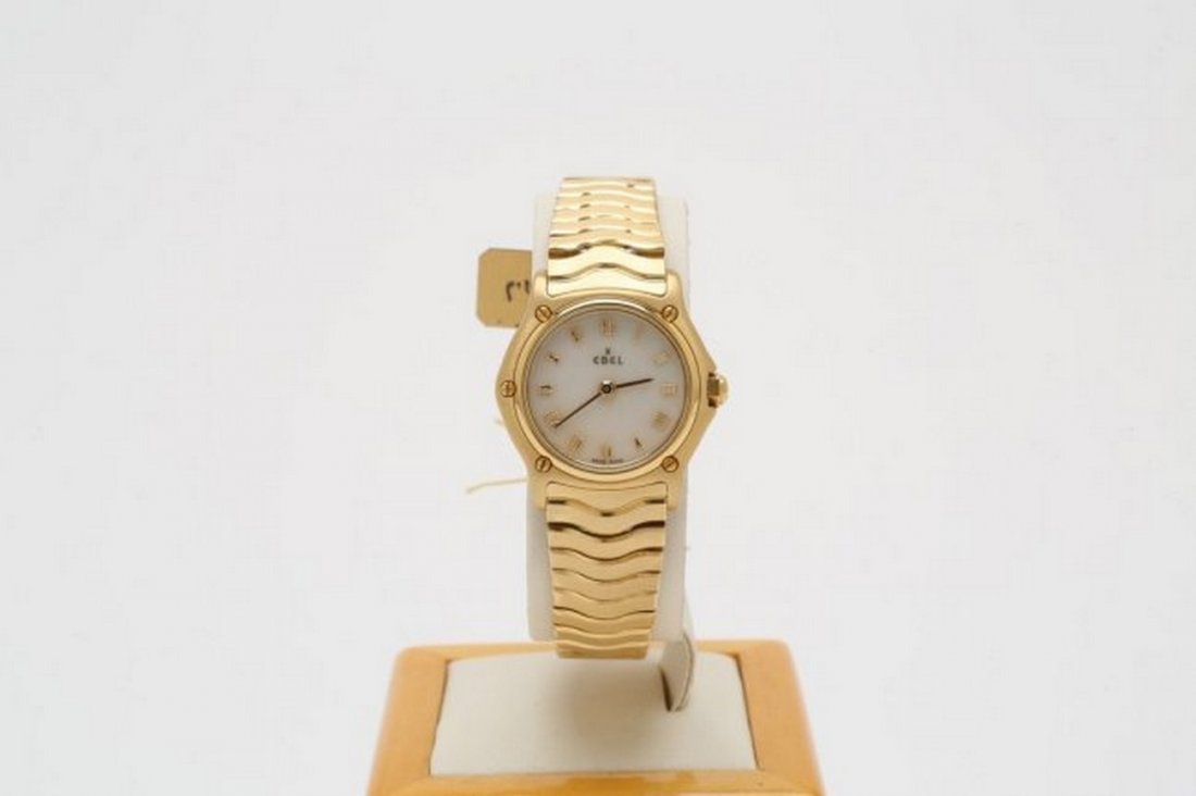 Ladies 1990s 18k Gold Ebel Watch (1 of 5)
