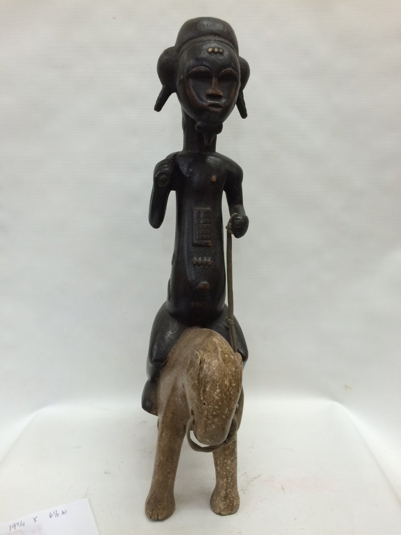 Baule Statue (1 of 4)