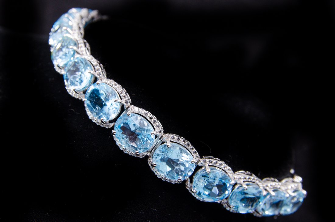 Plat. Plated/Silver Bracelet (1 of 3)