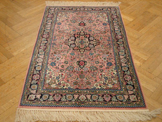 Persian Qum Design Quality Silk Rug 3'X5' Over 200 Knot (1 of 5)