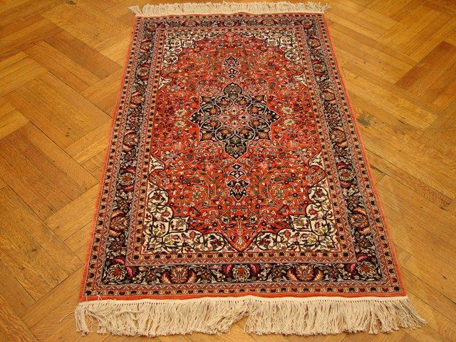 Fine Quality Salmon Color Qum Rug Knot Count 200 (1 of 6)