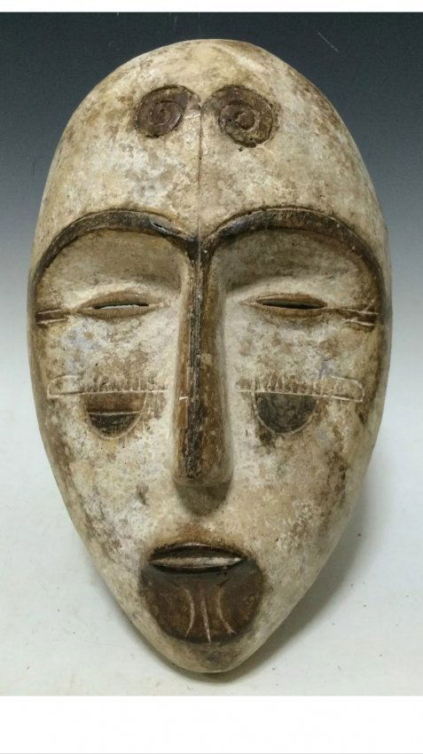 Bacongo Mask (1 of 4)