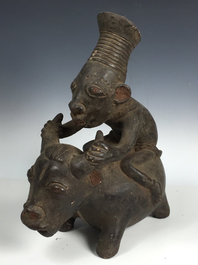 Mangbetu Pottery Jar (1 of 4)