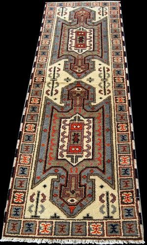 BEAUTIFUL EARTH TONED HAND WOVEN NEPAL RUNNER. 2'1" X (1 of 4)