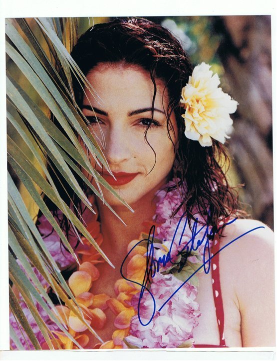 Gloria Estefan - 8 X 10 Photo W/ Certificate: Gloria Estefan - 8 X 10 Photo W/ Certificate from Todd Mueller. Todd Mueller Began Collecting Autographs in 1978 and Now the Owner of Todd Mueller Autographs. Todd Mueller Has Been in the Autograph In