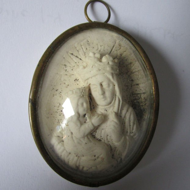 19thC French St Anne De Beaupre Meerschaum Miniature (1 of 4)