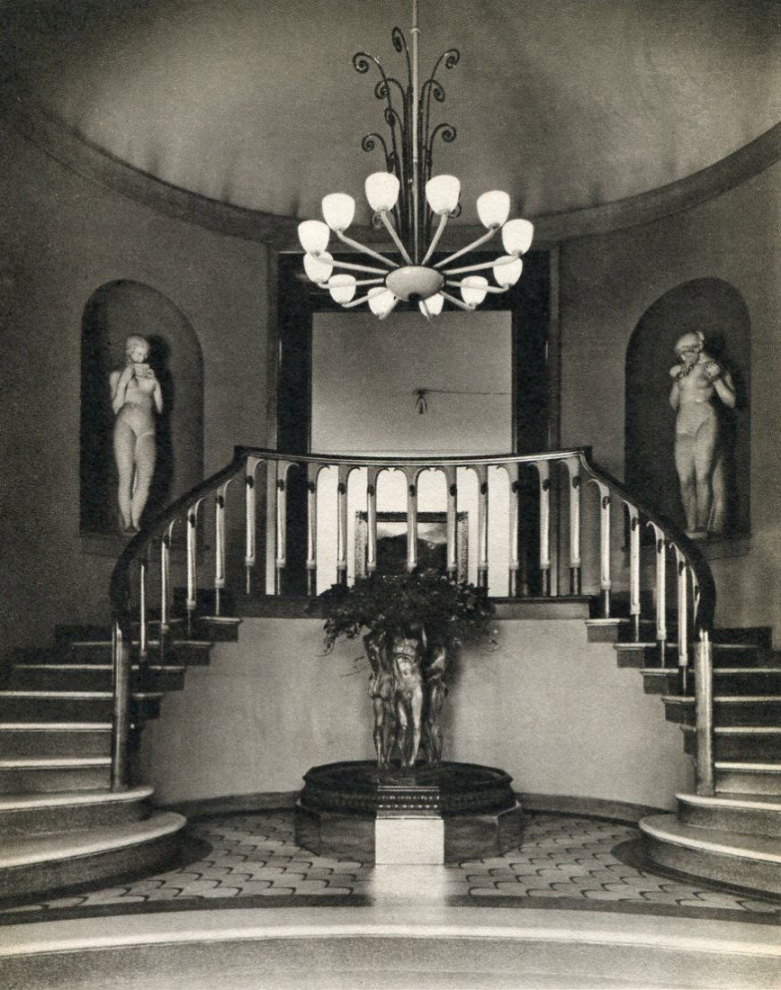 Abbot, Bernice - Whitney Museum Entrance (1 of 1)