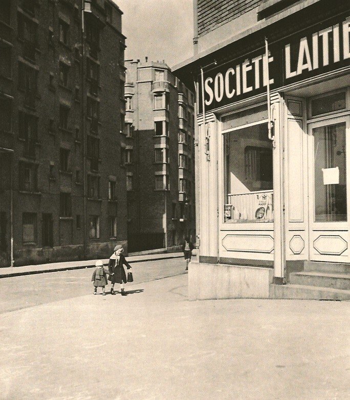Doisneau, Robert - Fetching the Milk (1 of 1)